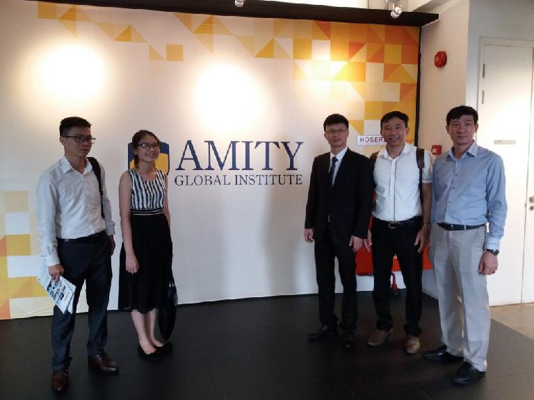 amity-global-institute-school-slide_index0