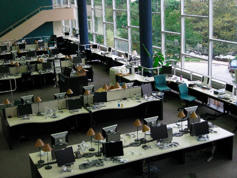 georgia-institute-of-technology-school-slide_index2