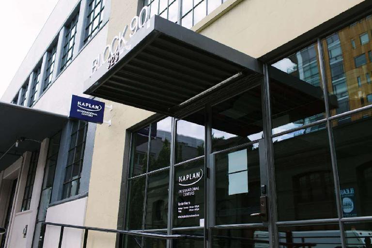 kaplan-international-english-portland-school-slide_index0