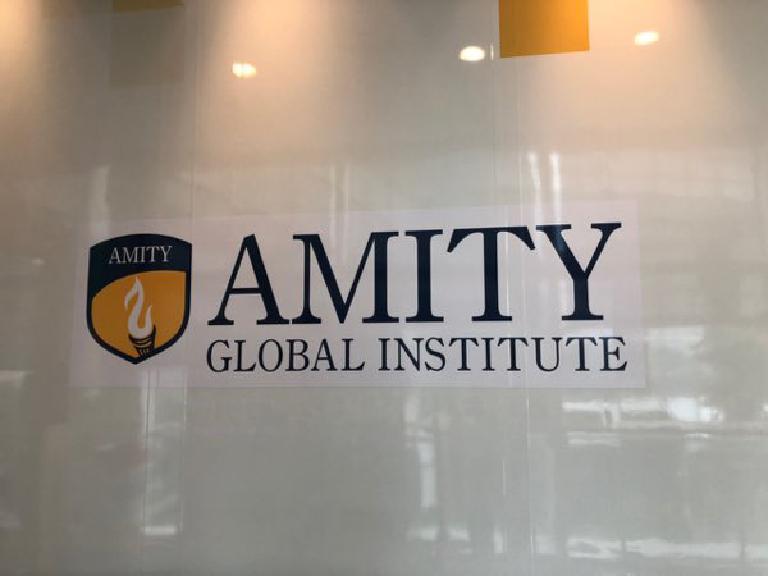 na-spivbesidi-u-vseozbroyenni-pidhotovka-v-amity-global-institute_blog-slide_index3