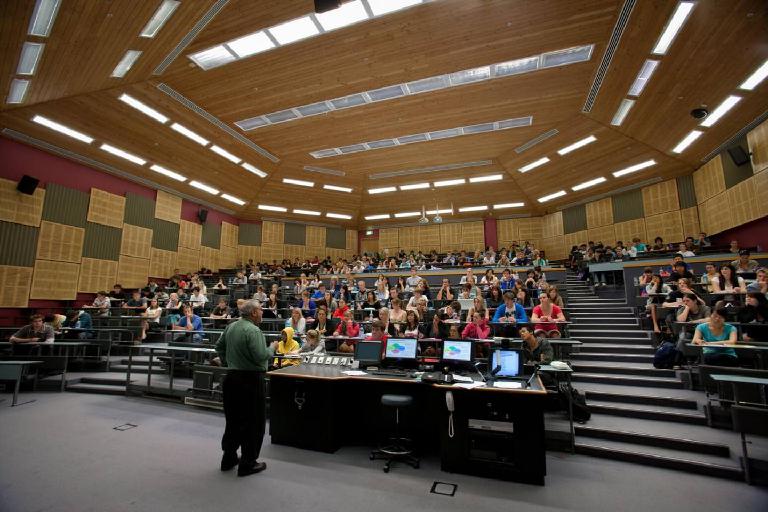 the-university-of-waikato-school-slide_index1
