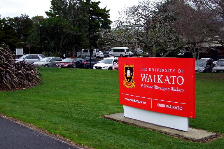 the-university-of-waikato-school-slide_index2