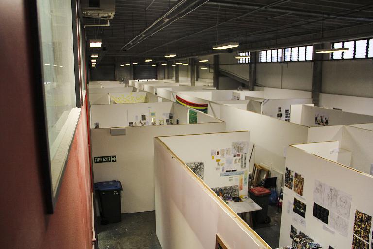 whitecliffe-college-of-arts-and-design-school-slide_index2